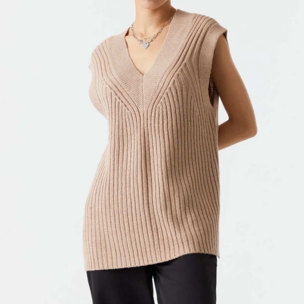 boutique oversized sweater vest